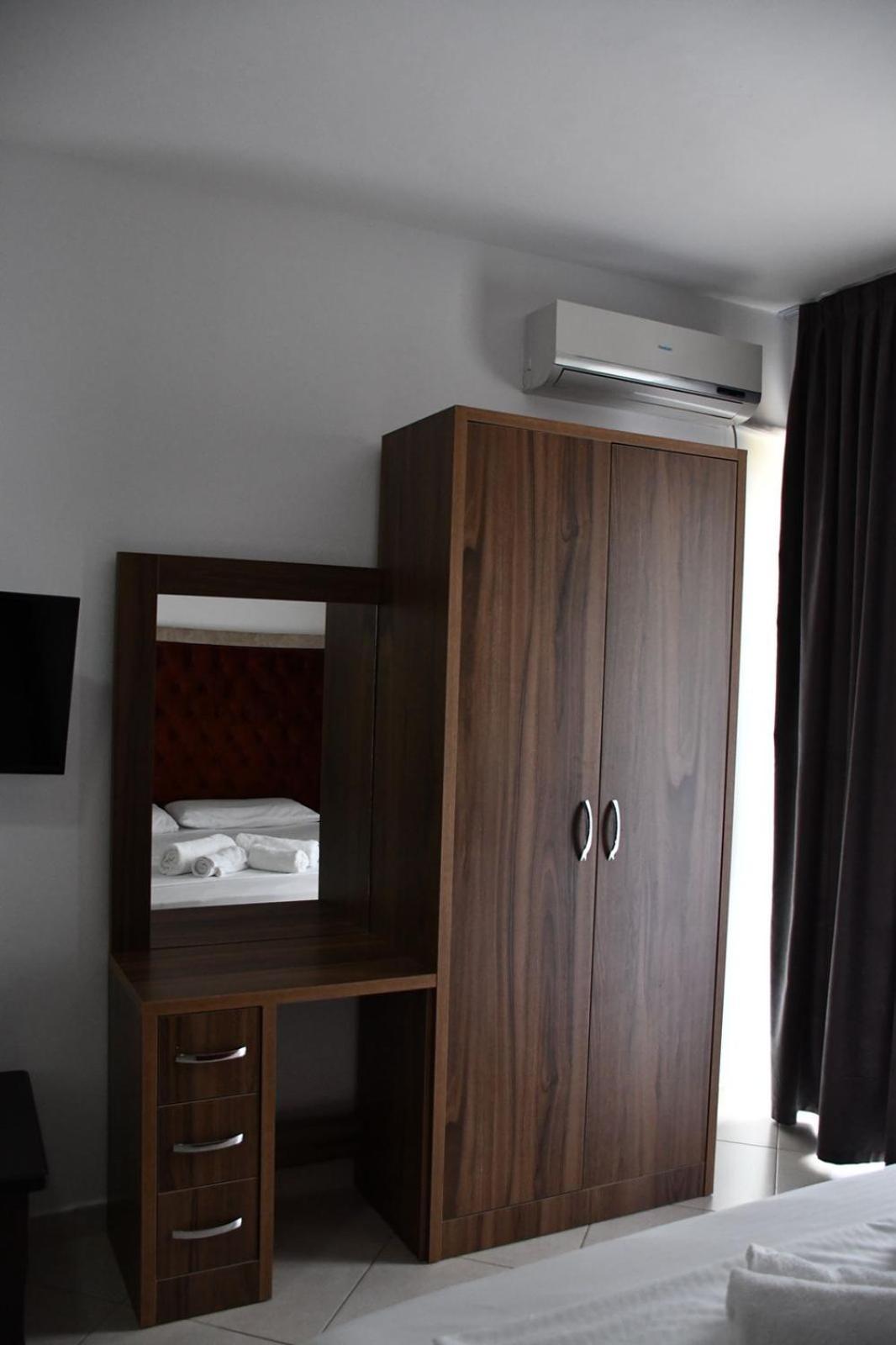 Apartment Antoni Shengjin