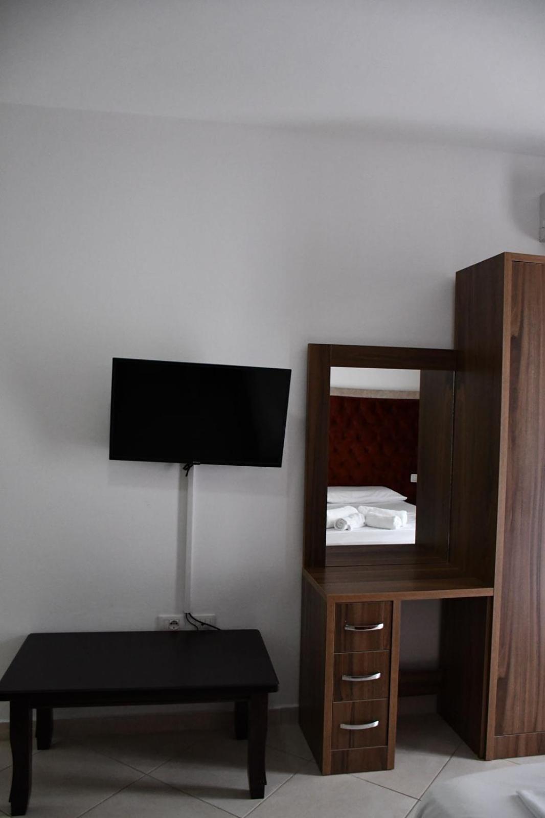 Antoni Apartment
