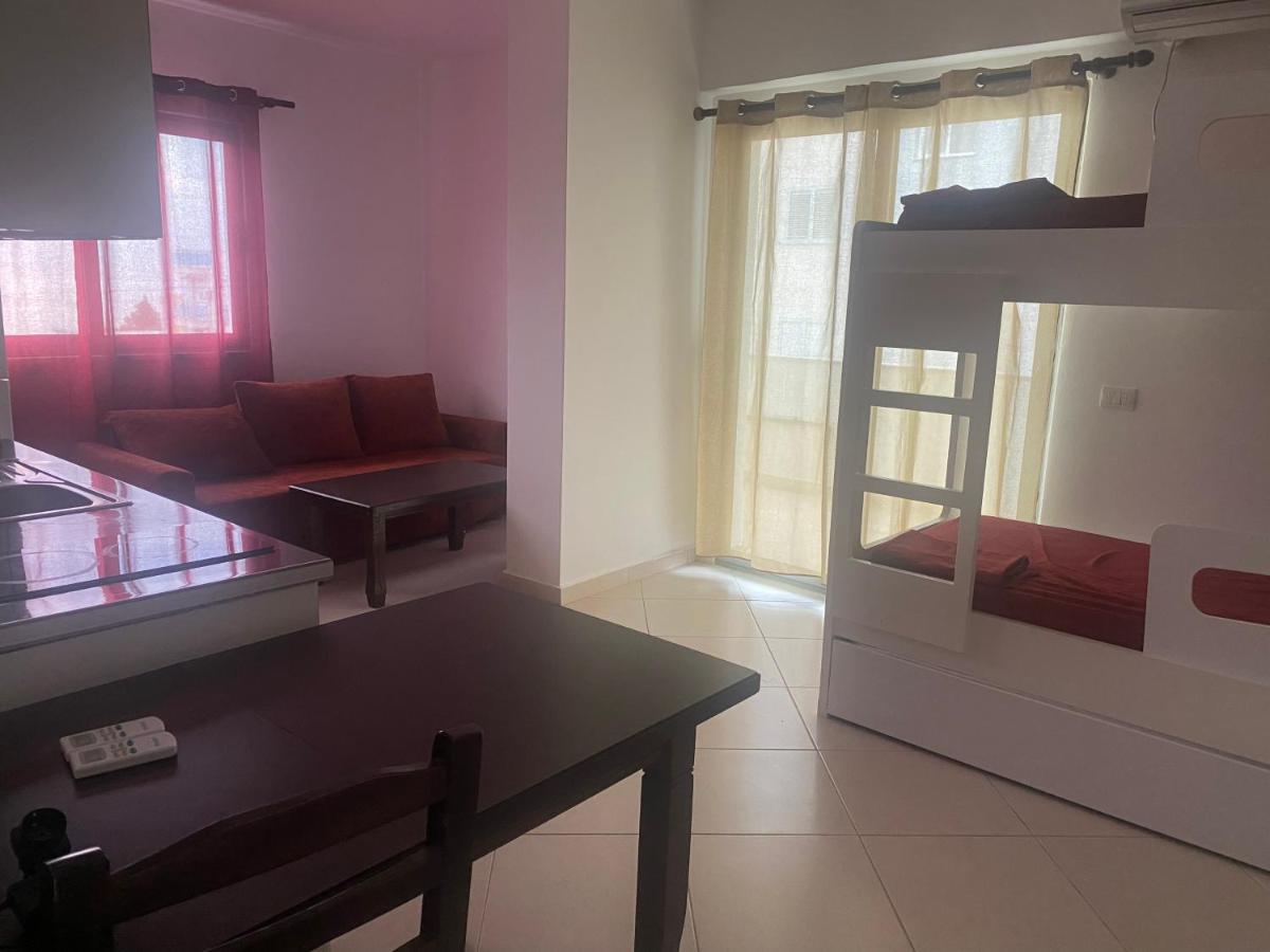 Antoni Apartamento Shëngjin